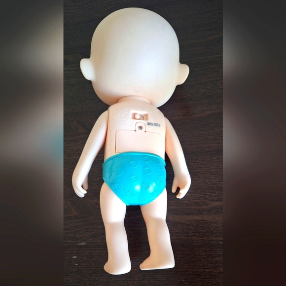 Cocomelon Deluxe Interactive JJ Doll - Picture 7 of 7